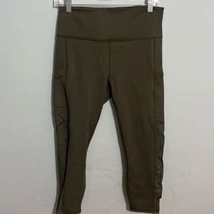 Like new fabletics powerhold leggings in army green.